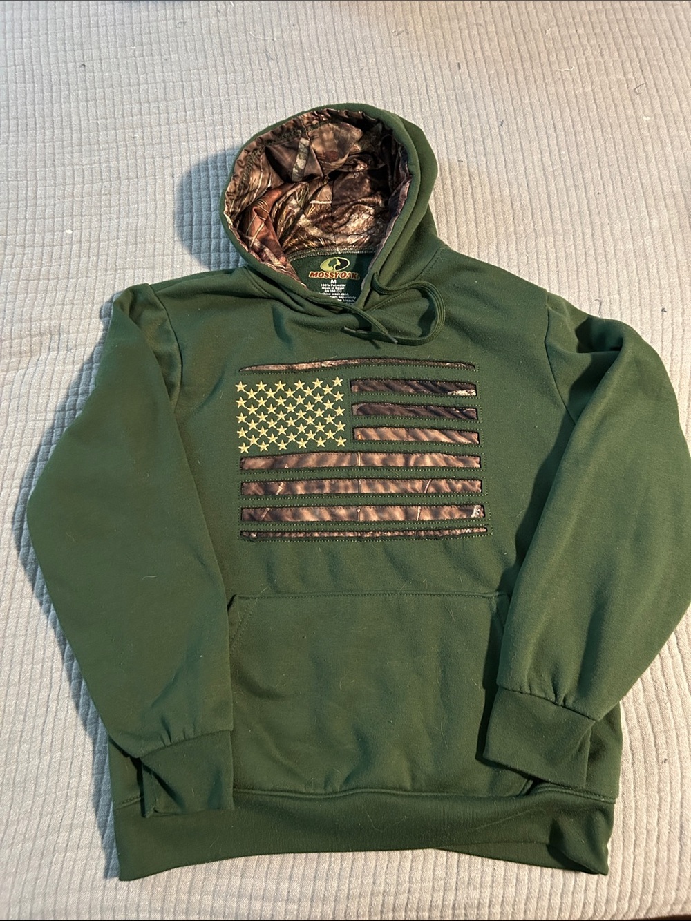 Mossy Oak Green Hooded Pullover with Black Flag Detail